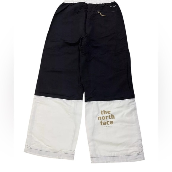 The North Face Women’s Nylon Easy Pants Black and White Color Block - Picture 13 of 16